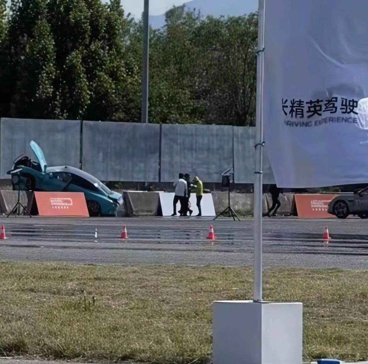 这车确实不好开，高阶驾驶培训都要翻车！能毕业堪比高考！[捂脸哭][捂脸哭][捂脸哭]