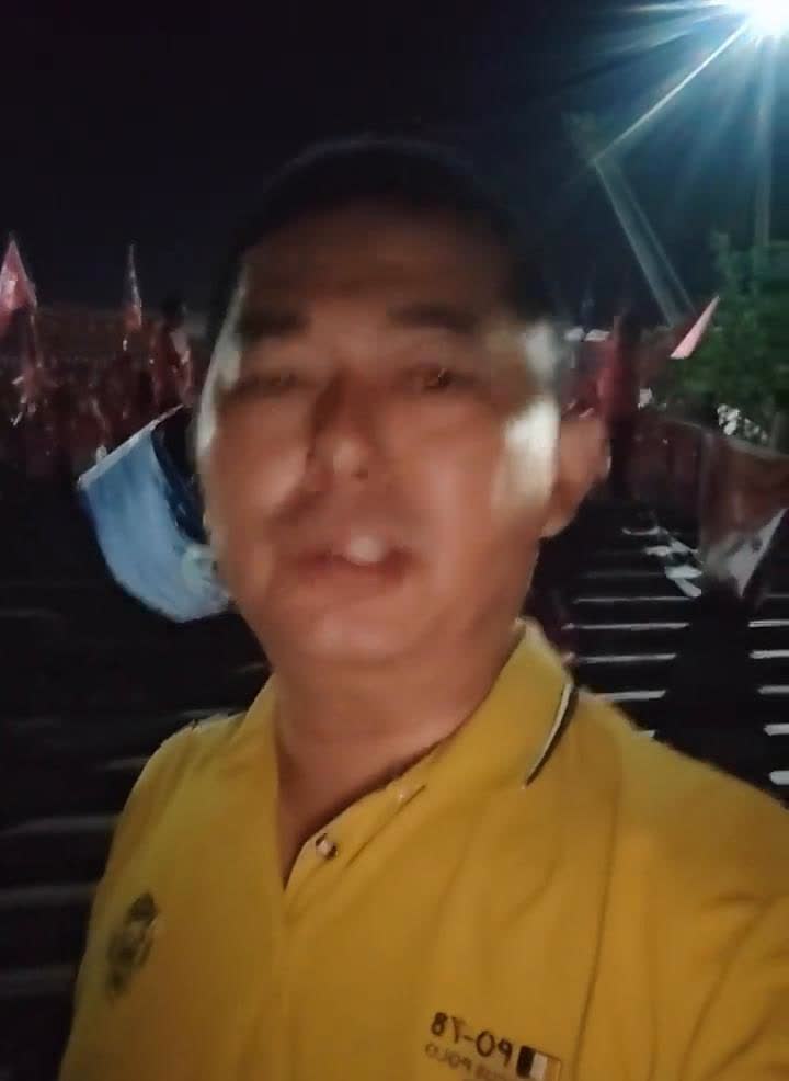 镇江3：0常州。现在来到了镇江的会展中心外，镇江的球迷真的是太给力了。大家现