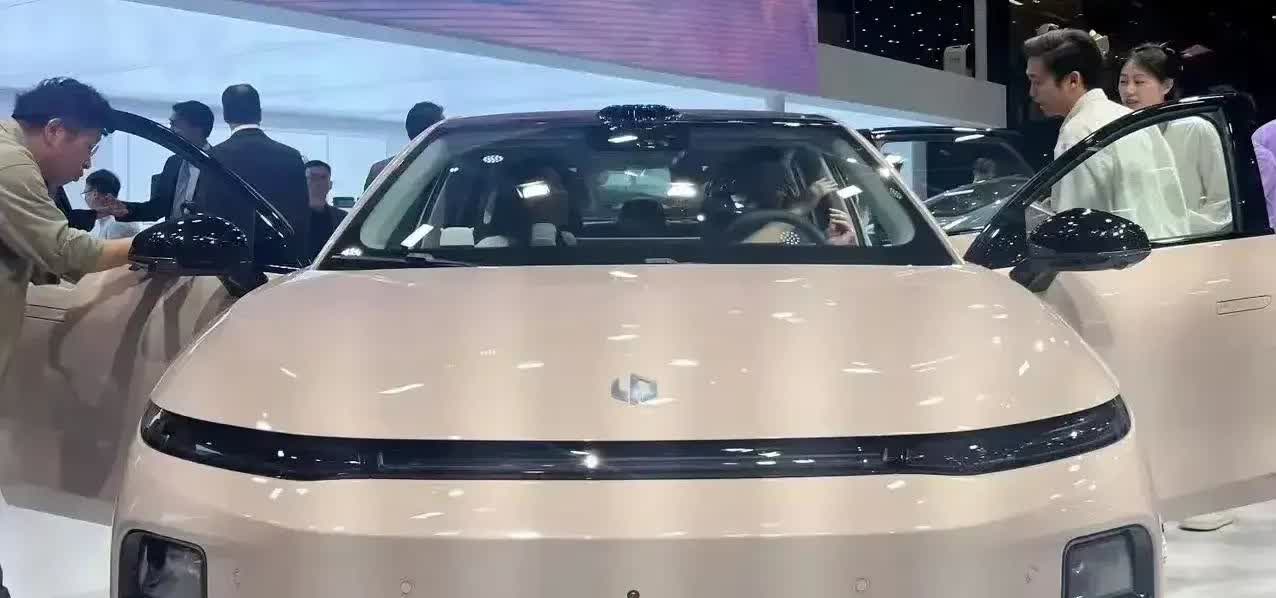 有专家预测，中国汽车未来可能只剩下6家：1、一汽汽车、代表吉林2、奇瑞汽