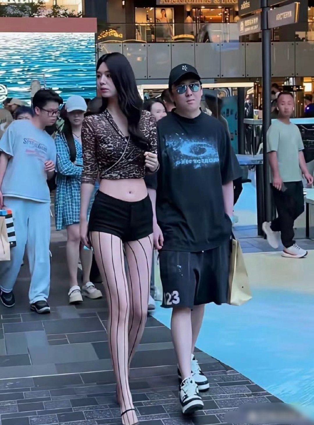 模仿的也太像了，王思聪咋不出来告他