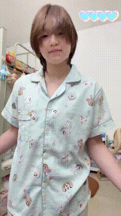婵宝又在社交平台分享生活了！这次是变装vlog，甜美风，休闲风，搞笑风……每一