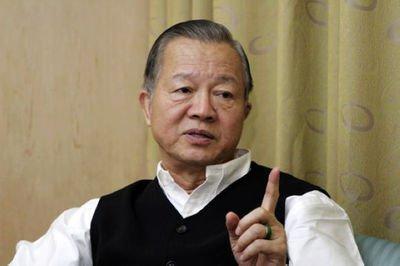 曾仕强演讲到一半突然失声，自称“泄露天机”，临终预言更是令人震惊！他说：“我们会