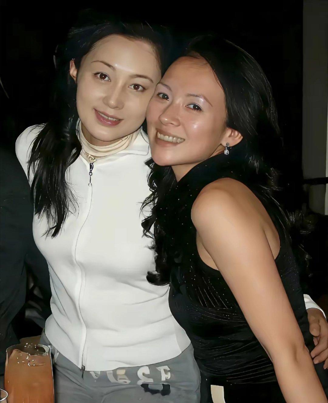 突然有点理解陈凯歌了，陈红这么美，谁不心动呢？