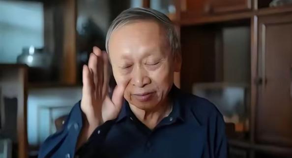 杨学志这次确实彻底翻车了！前段时间他公开炮轰华为新出的韬定律，说这是学术造假、伪