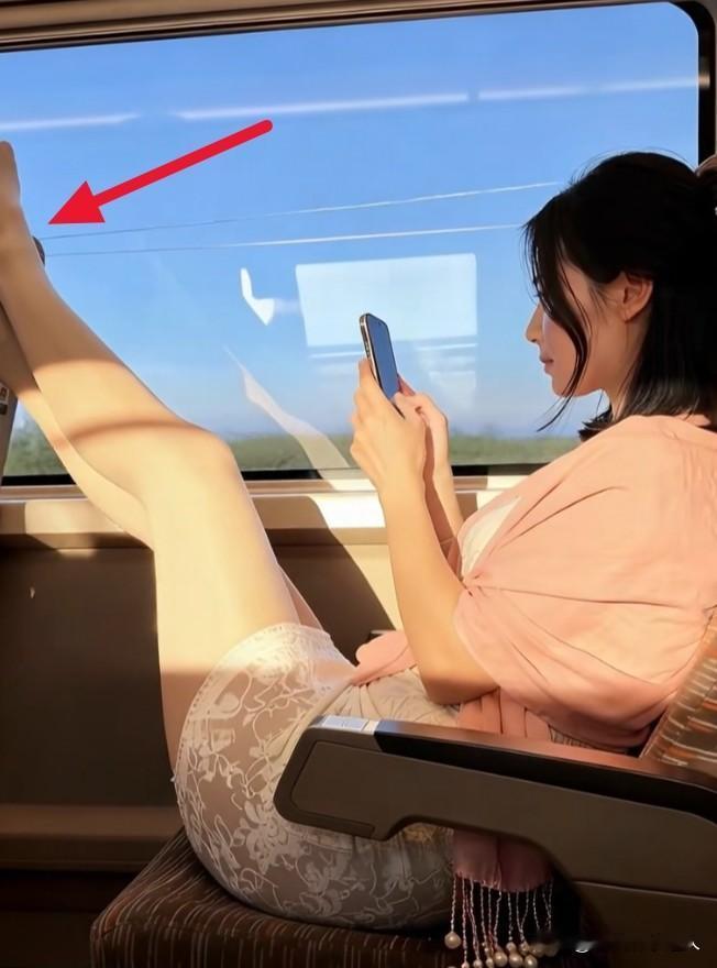 这美女太过分了啊脚几乎放到头上了这脚不臭吗该怎么怼她…晾脚