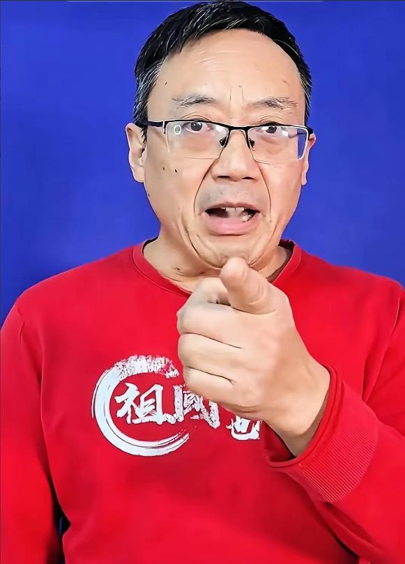 汤家凤今天彻底怒了！一条动态直接炸翻全网：“你们在对人民犯罪！”评论区瞬间被点赞