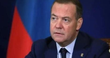 一旦战争打响，中国面临的第一波攻击，可能不是导弹，而是冻结3万亿外汇、切断SWI