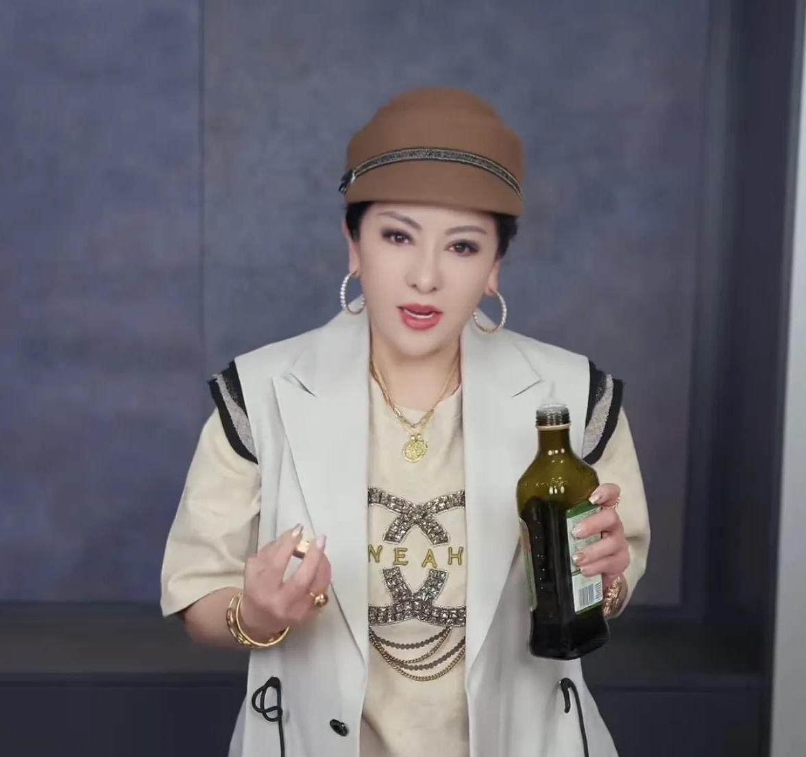 向太回应婆媳争议：称因郭爸言论致自己国民好婆婆形象受损，当然不开心了，但不想为难