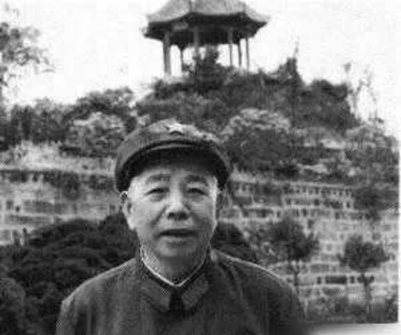 1955年1月，徐立清副部长私自将自己的名字写进了中将的名单中，却没想到这个举动