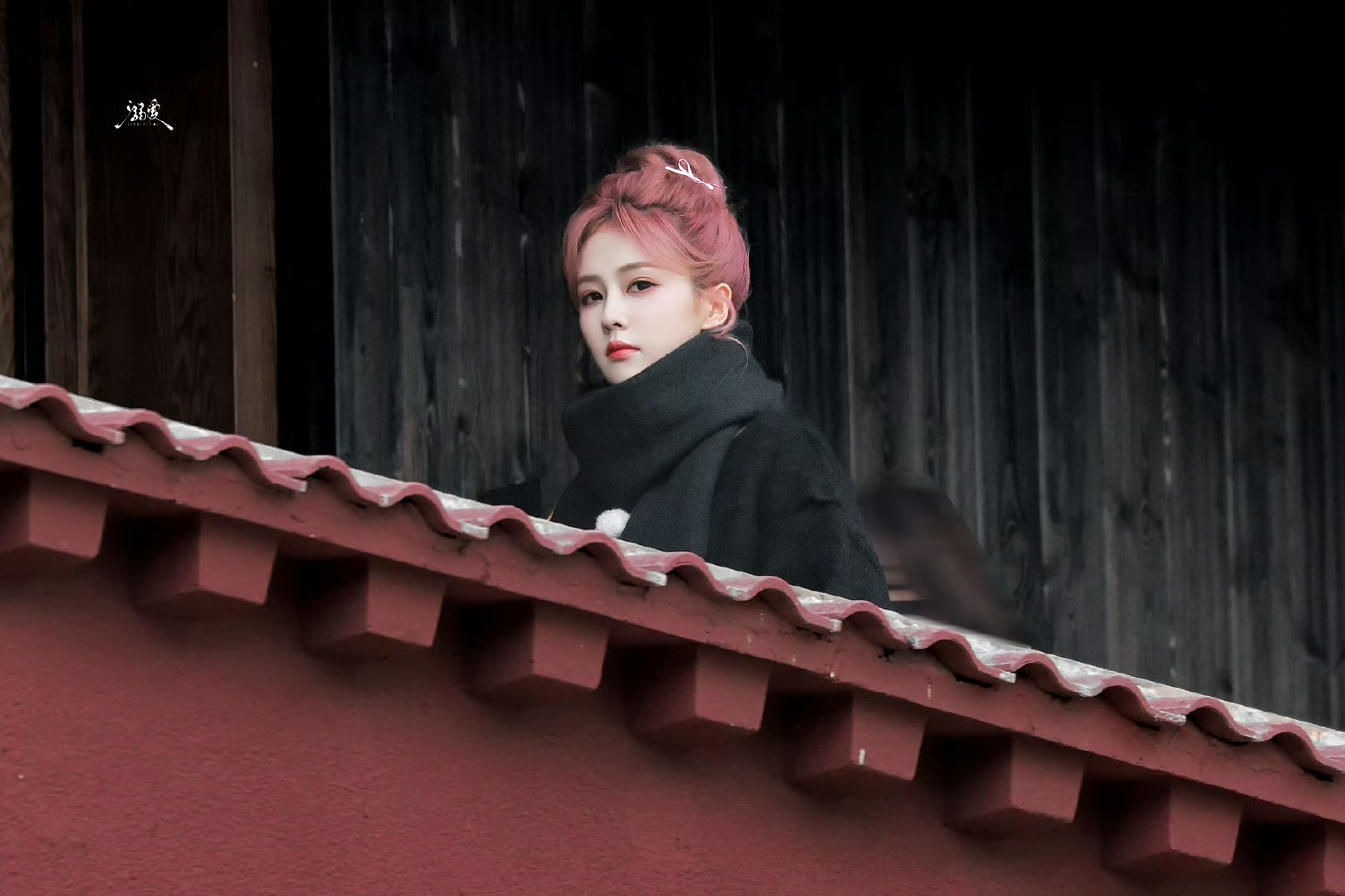 娱乐白鹿粉发丸子头白鹿蝴蝶结粉发丸子头今天是丸子头～​​​