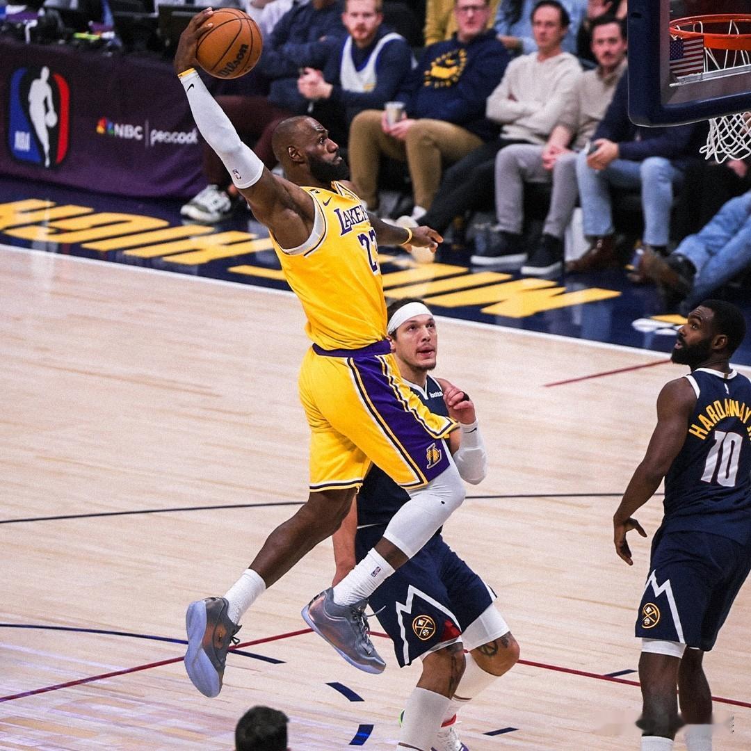 41岁的詹姆斯，还能飞着打！湖人115-107战胜掘金，詹姆斯拿到19分9板8