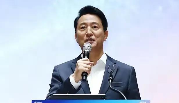 报应很快就来了。韩国国民力量党对李在明的治理，对尹锡悦逮捕制裁非常不满，这时候他