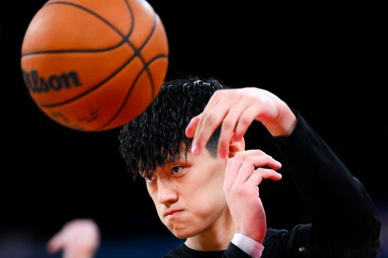 NBL还是CBA？曾凡博已回国将代表中国男篮出战韩国------近日，据澳大利