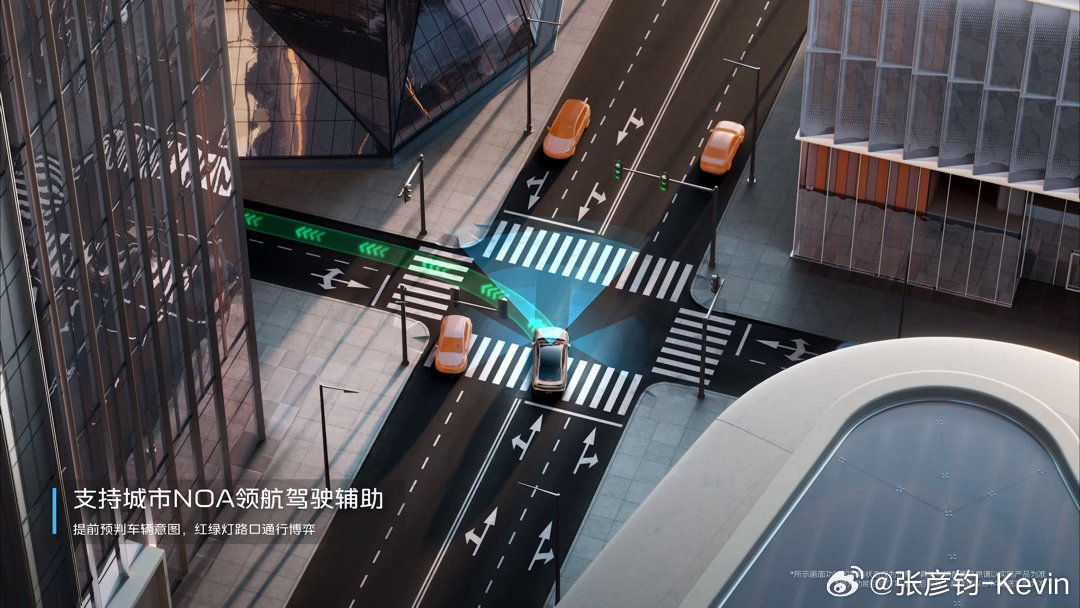 吉利银河星耀8远航家上市，12.58万起！这车我记得2年前在天津赛道开过，底盘操