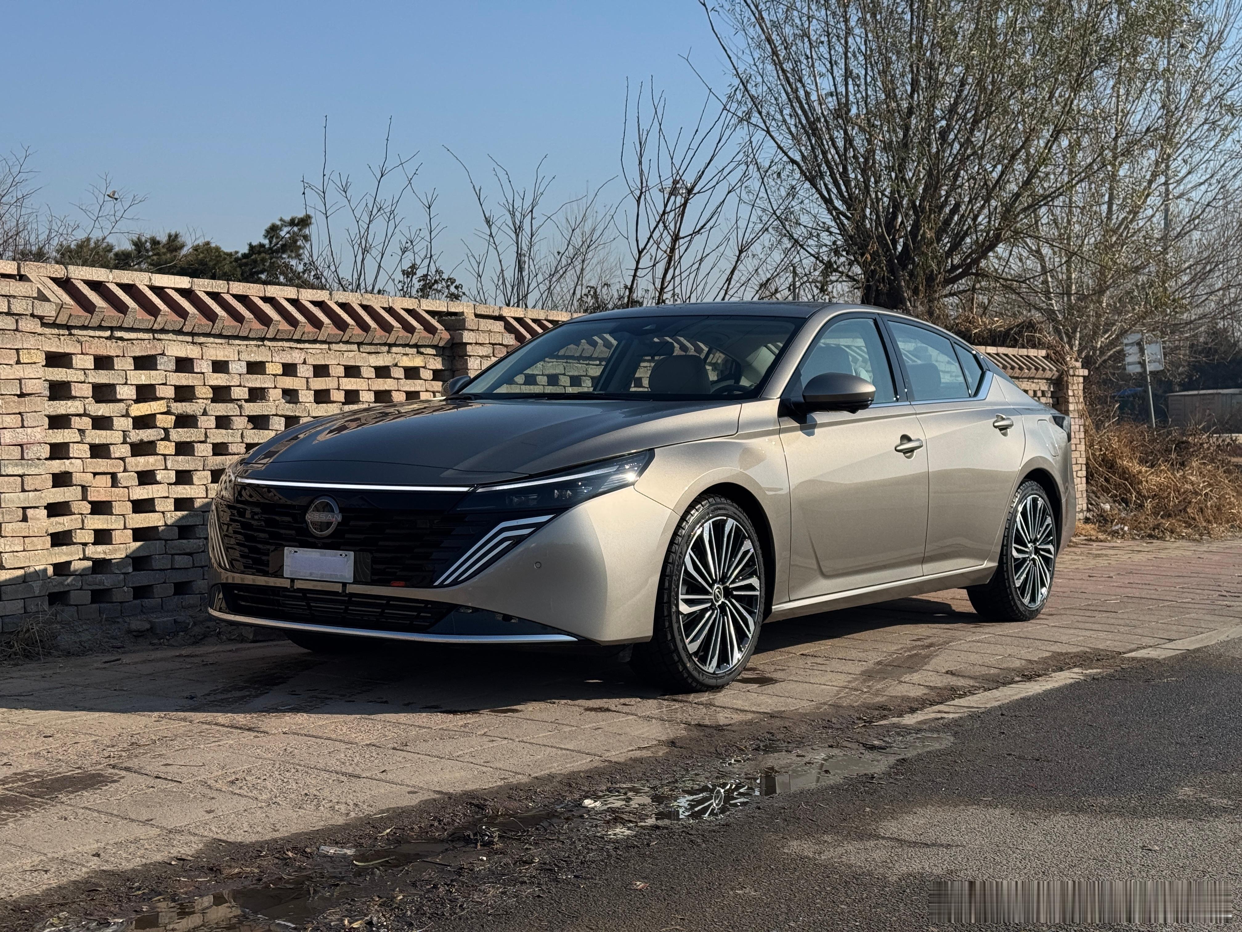 洗车的时候正好看到老天籁，喜欢哪个