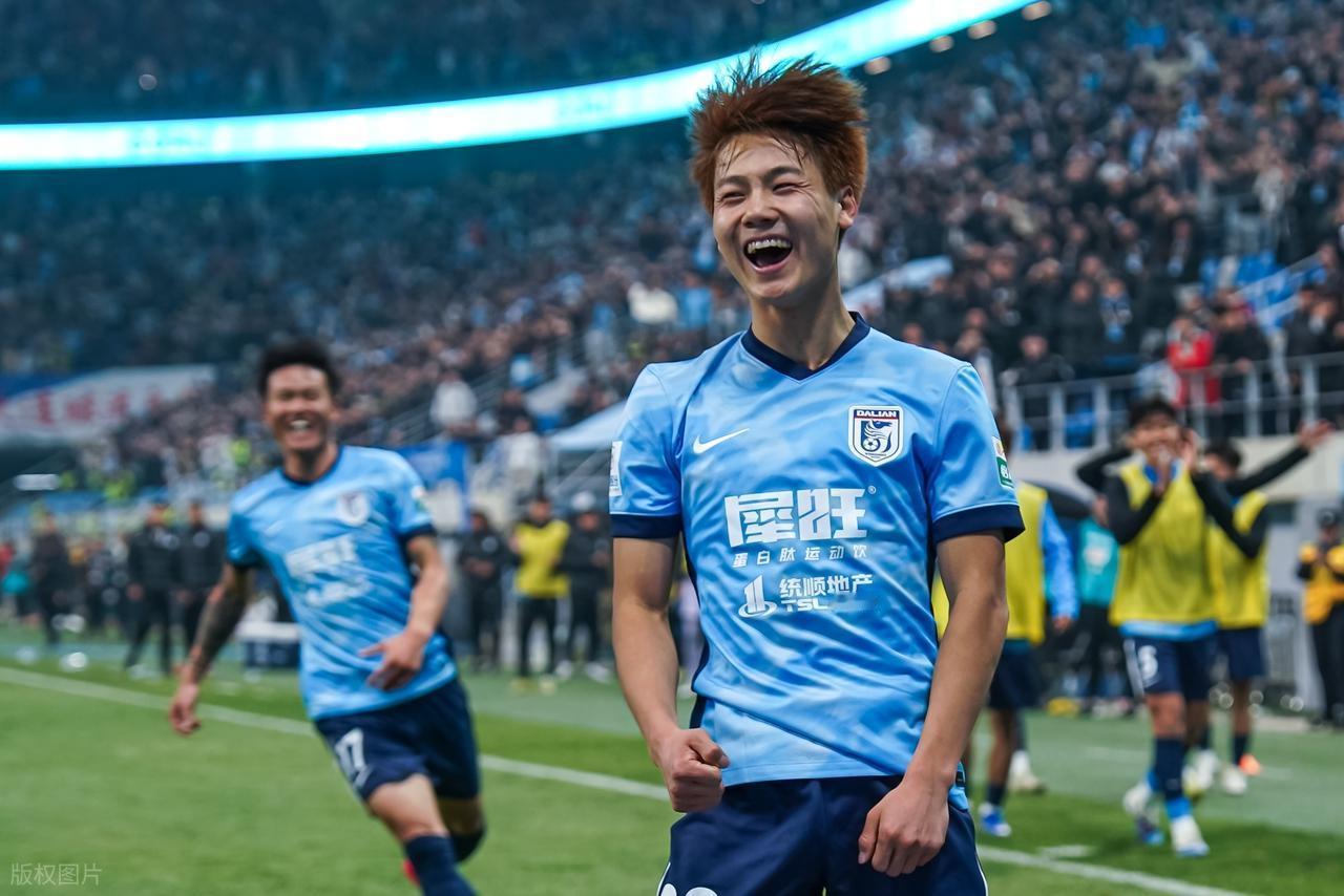 毛伟杰昨天的进球不是运气，是实力暴涨的证明，而且是肉眼可见的全方位爆发，毛伟杰绝