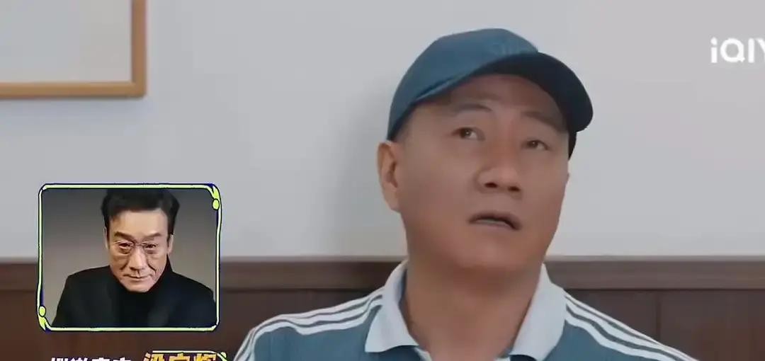 胡军说在香港给关景鹏导演颁奖时碰到了梁家辉，上去拥抱他说：“家辉哥，你演得太牛了”结果梁家辉抱着他回