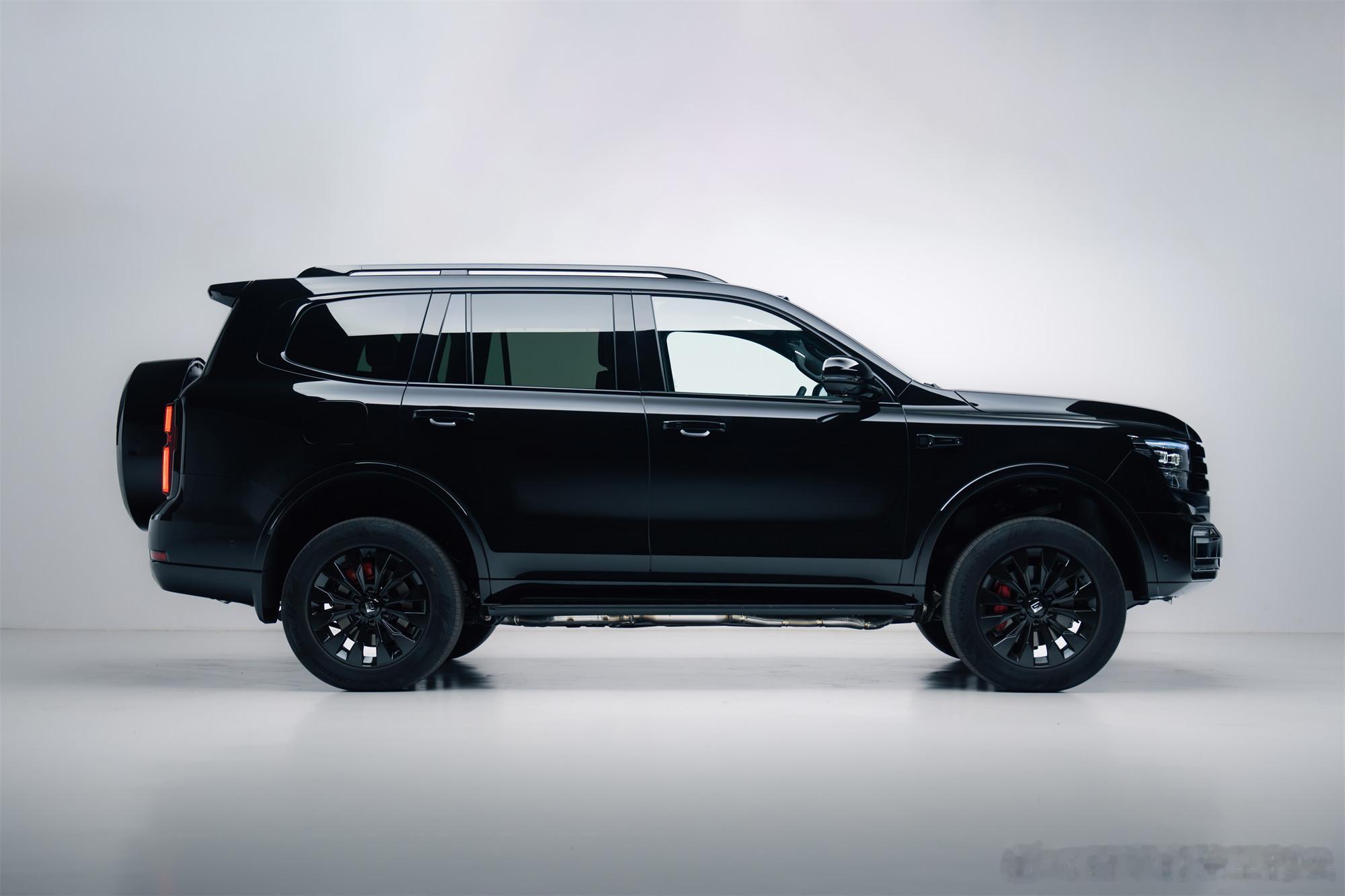 全新坦克500黑武士正式上市售价36.5万起2026你我皆黑马全新坦克500黑