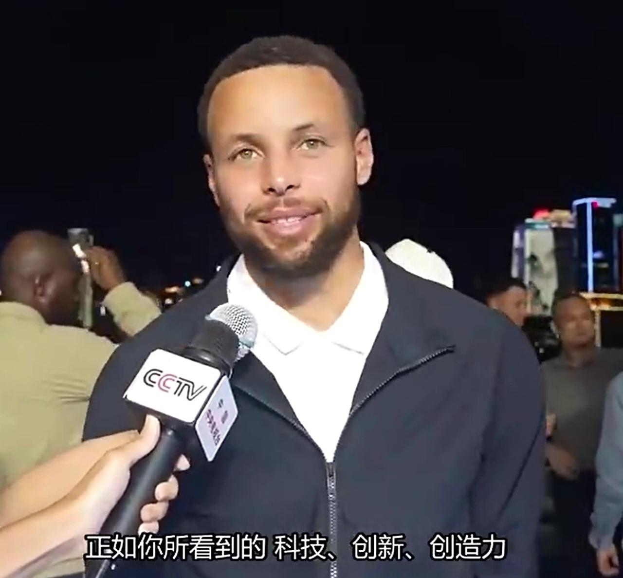 笑死！[捂脸哭]库里身穿行政夹克，接受了央视的采访....网友配文新闻稿：近日