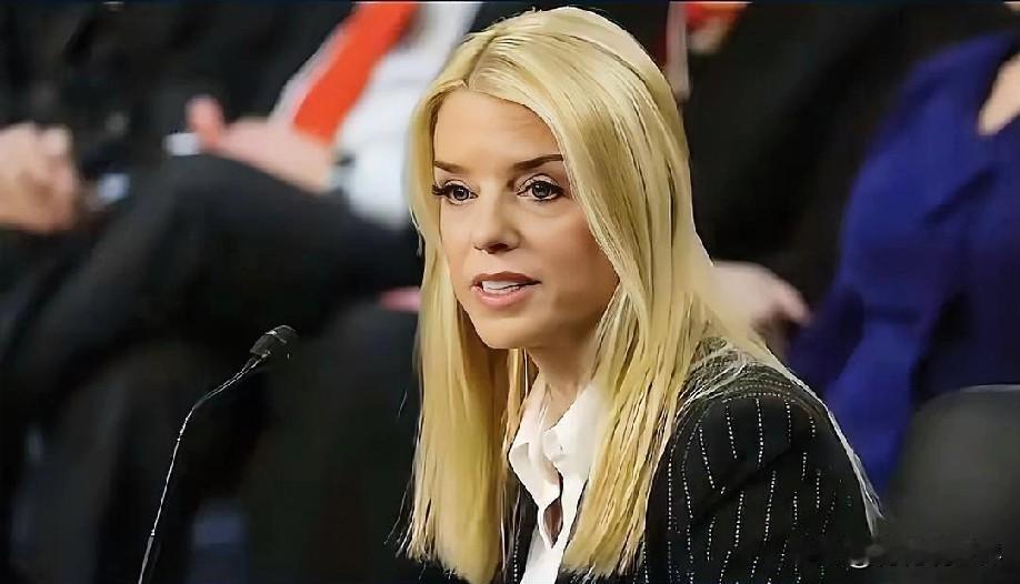 1月15日凌晨的最新消息，速报，全都不容错过，第七条： 克林顿夫妇拒证且遭共和党