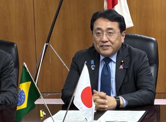 不搭理，日本来中国了日本这次有点坐不住了。尽管中国那边反应比较冷淡，但他们还