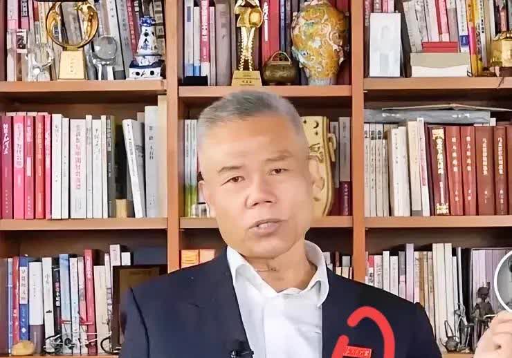 司马南那事儿，可不仅仅是900万那么简单！央视新闻给了他30秒曝光，这待遇，好多