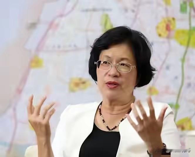 王惠美返台，彰化选情再受关注从欧洲回到台湾的彰化县长王惠美会陪同党籍参选人魏