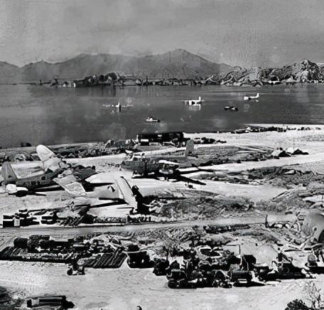 1965年，杜月笙幼子杜维嵩理完发后，发现钱包被偷，老板以为他耍无赖，破口大骂：
