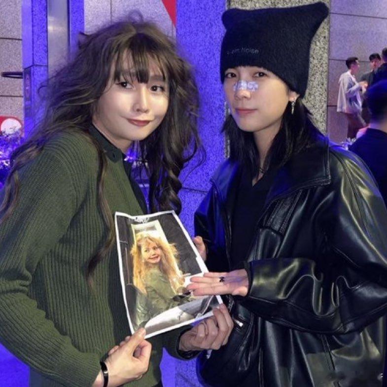 有人在万圣节cos了Lisa的爆炸头[捂脸哭]​​​