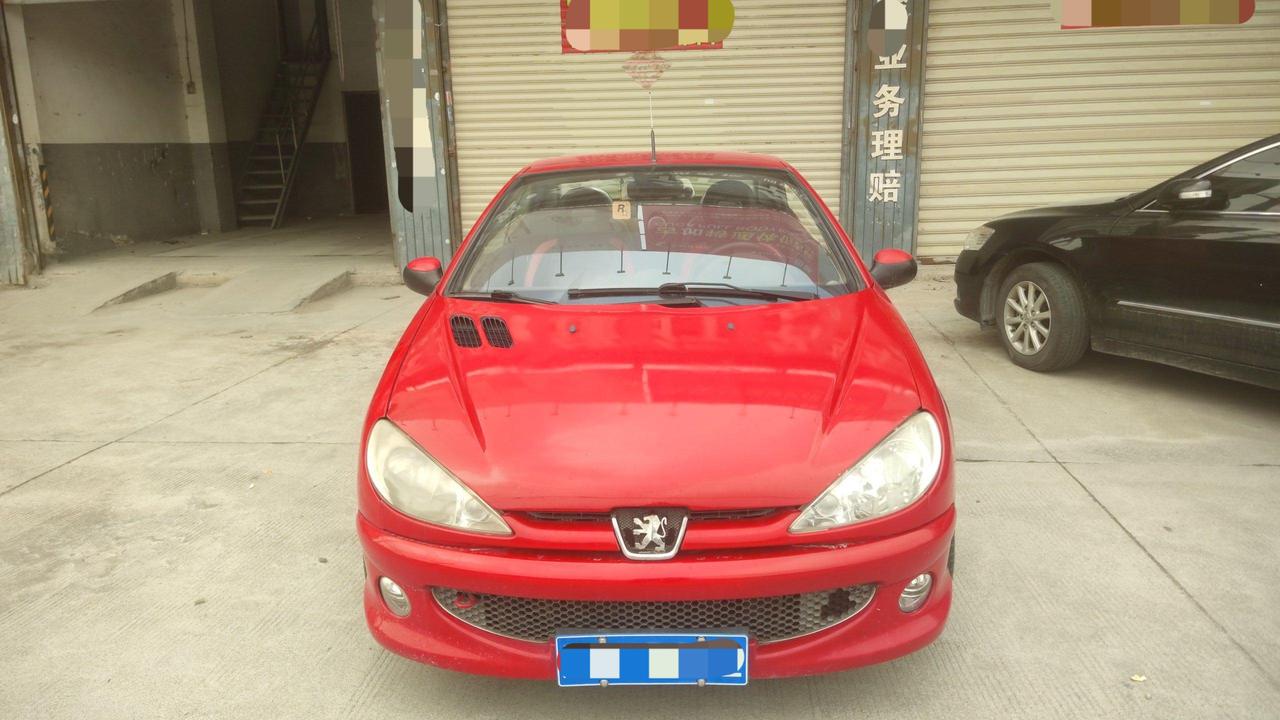 20年前的日系车随处可见，20年前的德系车也不稀奇，但你见过几台20年前的法系车