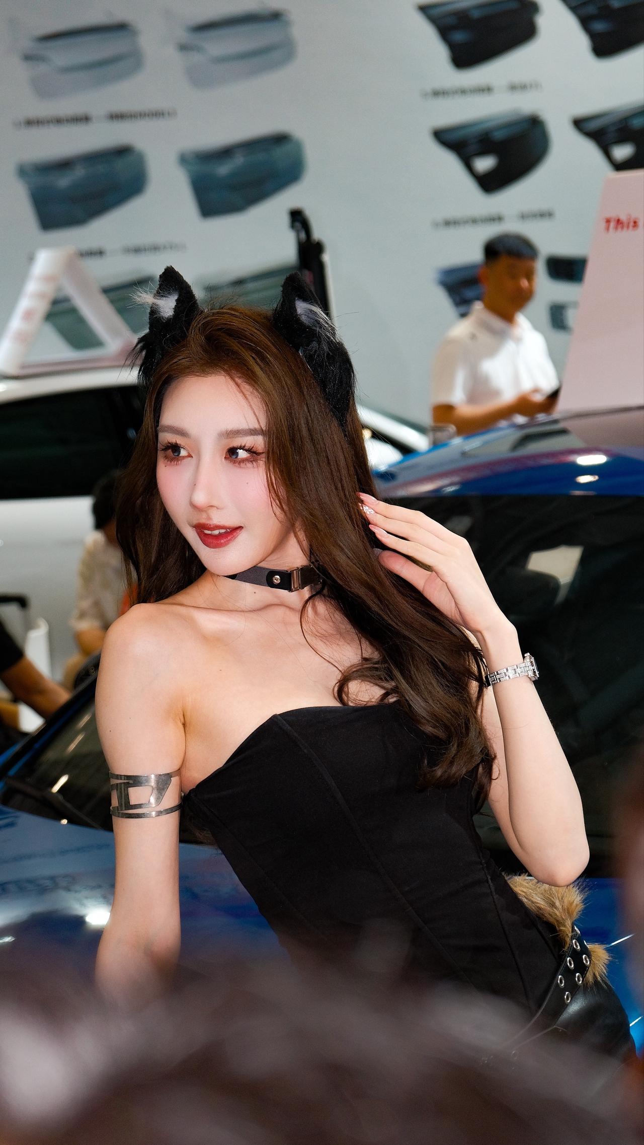 糟糕·是心跳加速的感觉！深圳改装车展深圳改装车展模特美女车模车展车模