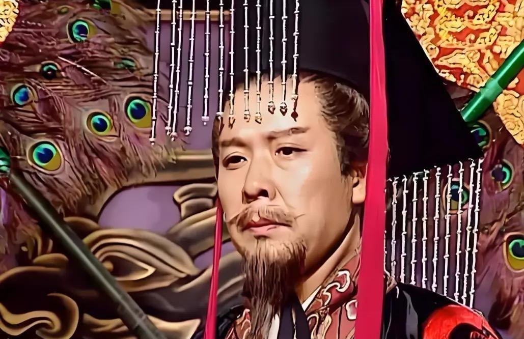 曹丕称帝，追尊其父曹操为武皇帝，孙权称帝，追尊其父孙坚为武烈皇帝，而刘备称帝，却
