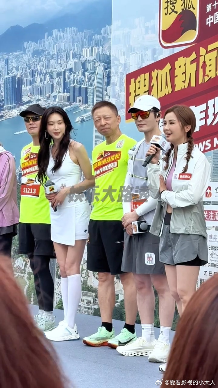 港风回忆杀✨黄晓明、林志玲、阿sa、黄宗泽同框！四人同框像老港片里的温柔片段，岁