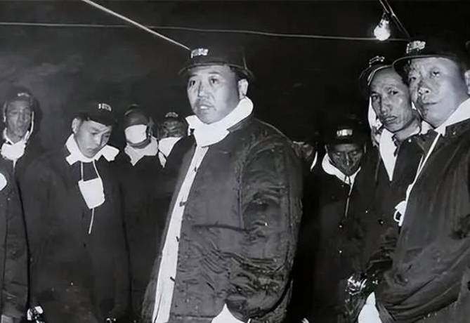 1978年，国务院副总理孙健来到了天津的机械厂，回到老家后，孙健却没有丝毫不满，