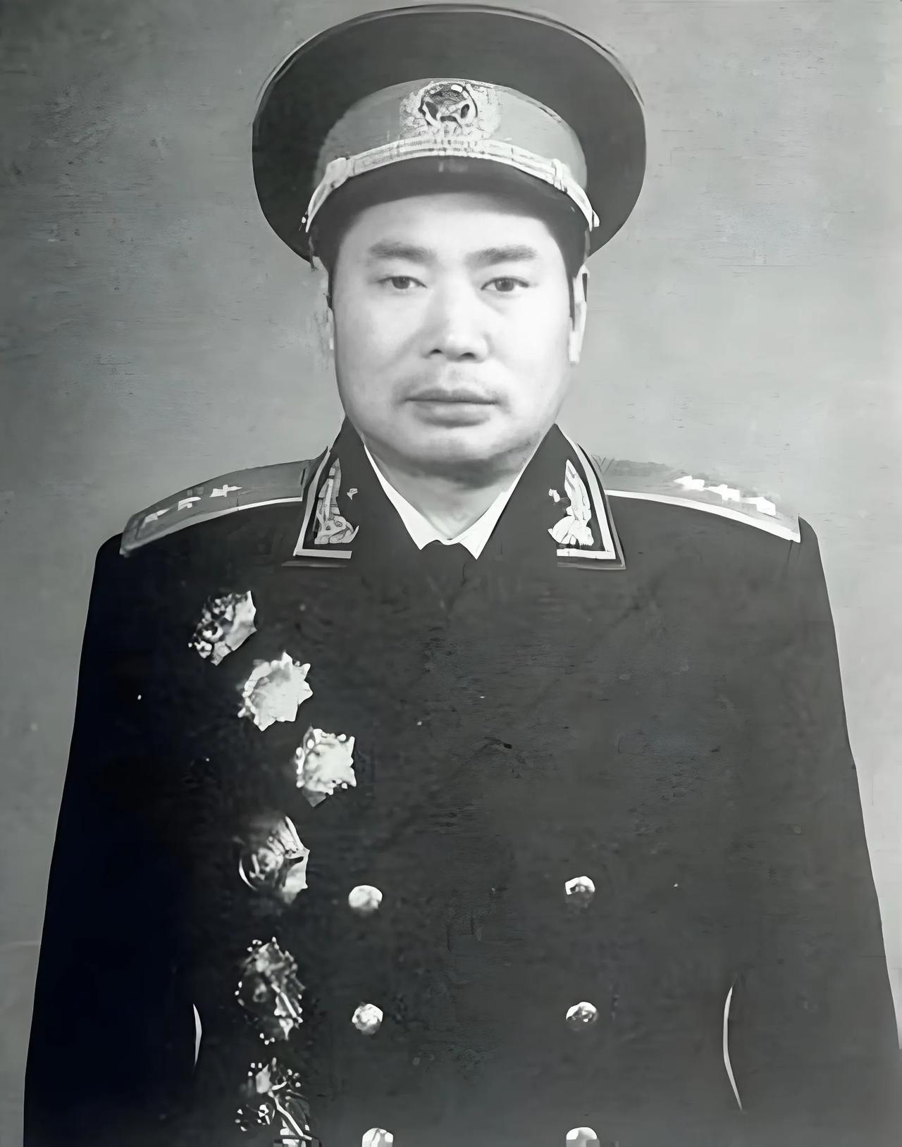 在开国上将中，杨得志、杨勇、杨成武这三位将军，不光都姓杨，还有至少十个相似的地方