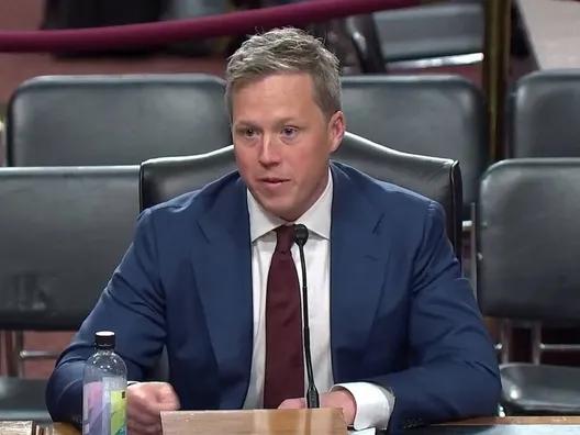 这回轮到解放军一脸懵逼了！美国陆军部长丹尼尔·德里斯科尔的言论着实令人惊愕，大致