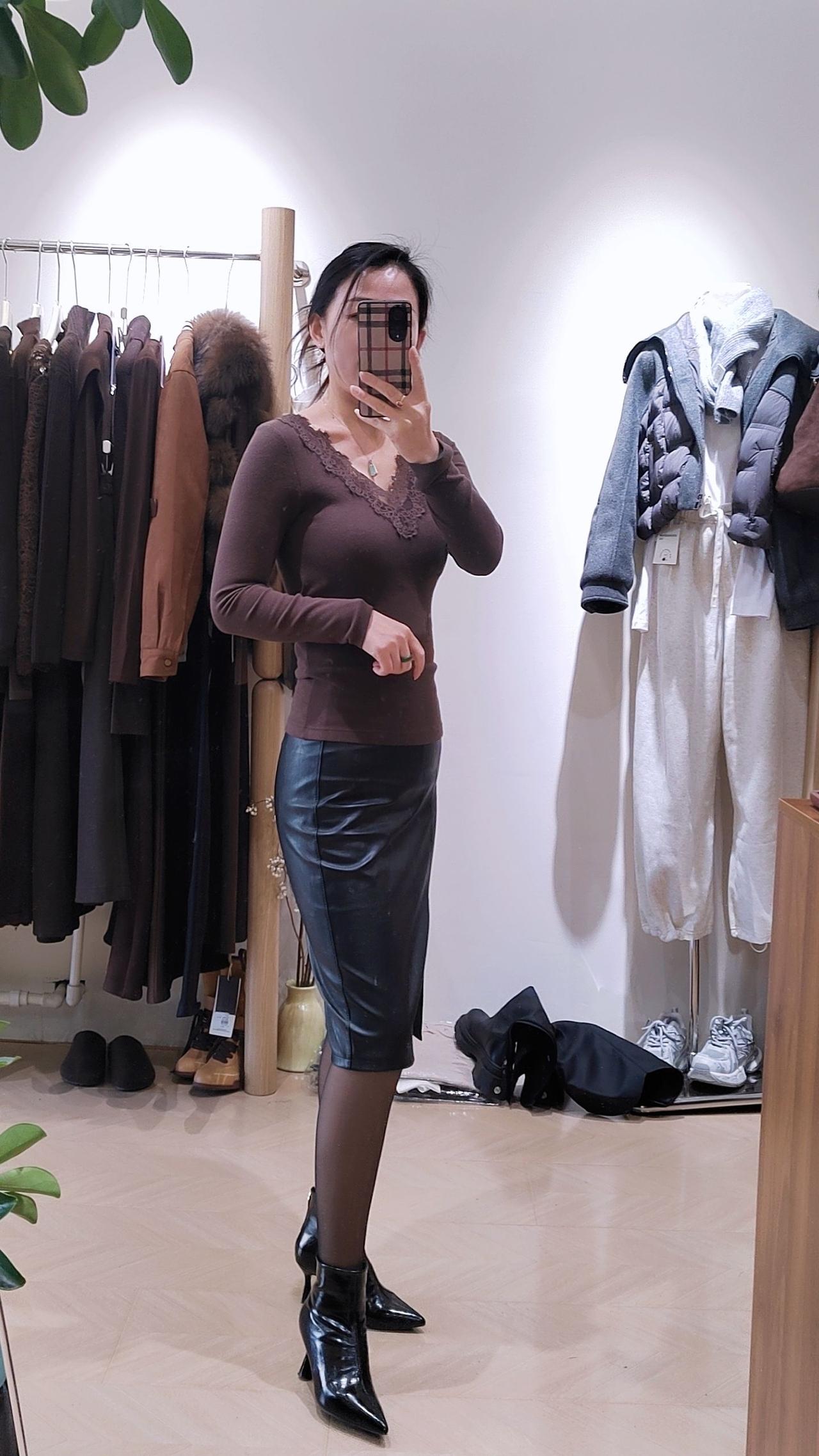 凡事看开，将情看轻，将心放柔，该释怀释怀，该放下放下。在不同的时光，绘