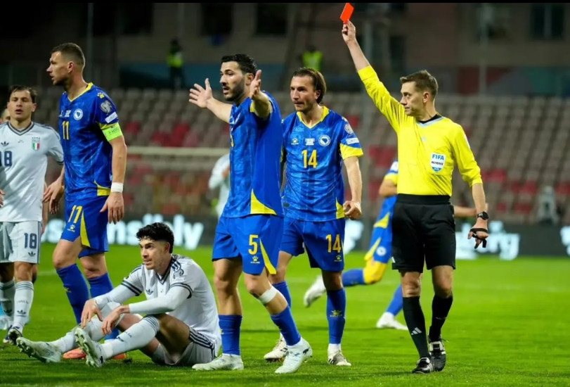 球迷发现：意大利国家队最近几天发生的事情：1、加图索原本计划在维拉蒂缺席近