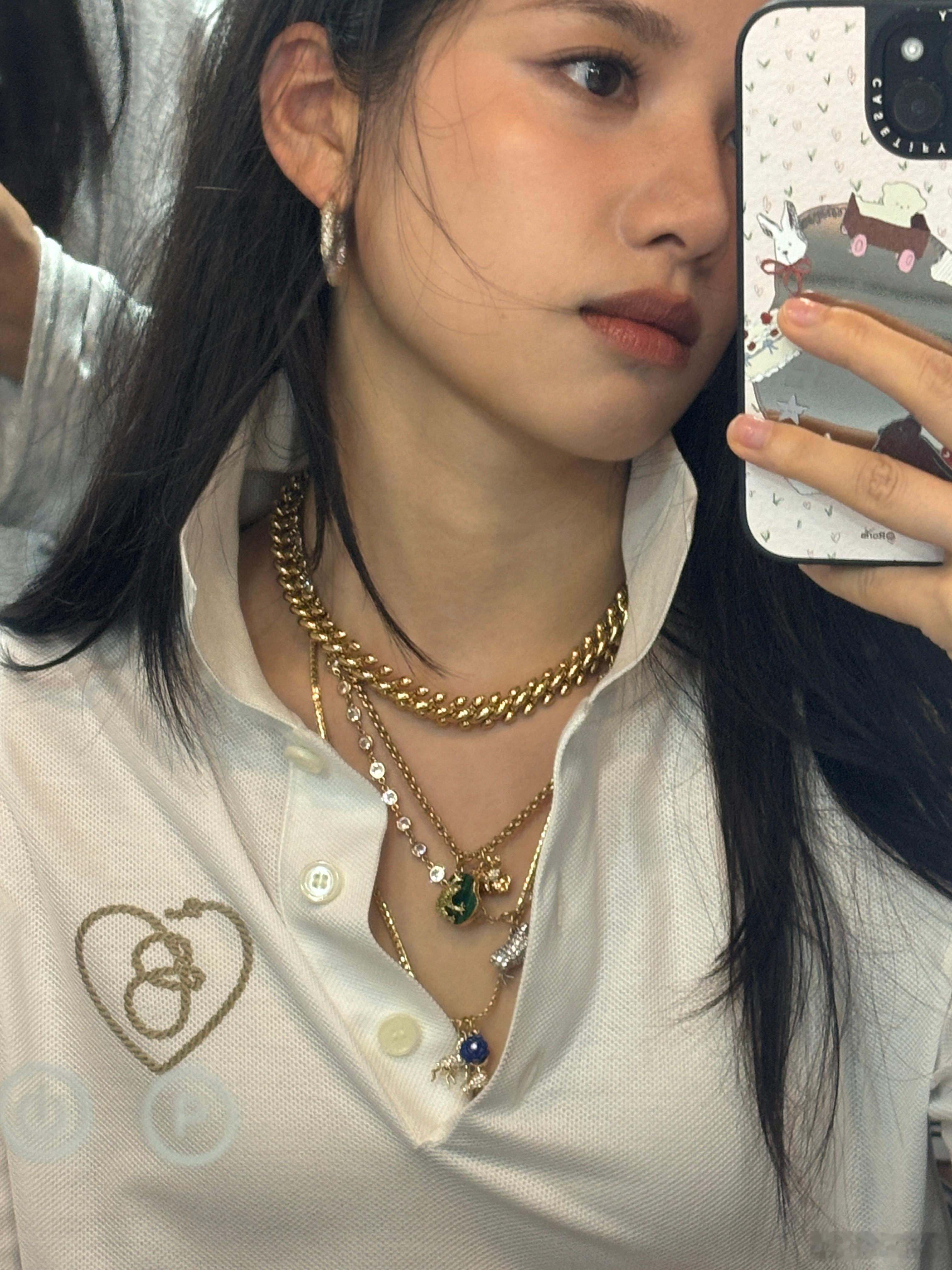 谁懂张婧仪的这张吸睛脸？​​​
