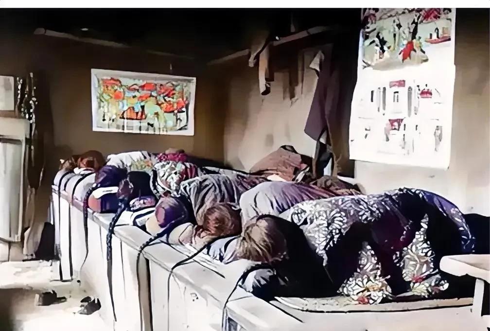 这才是清朝真实的客栈，这并非演戏，也不是某电视剧中雕廊画柱金碧辉煌的客栈，而是清