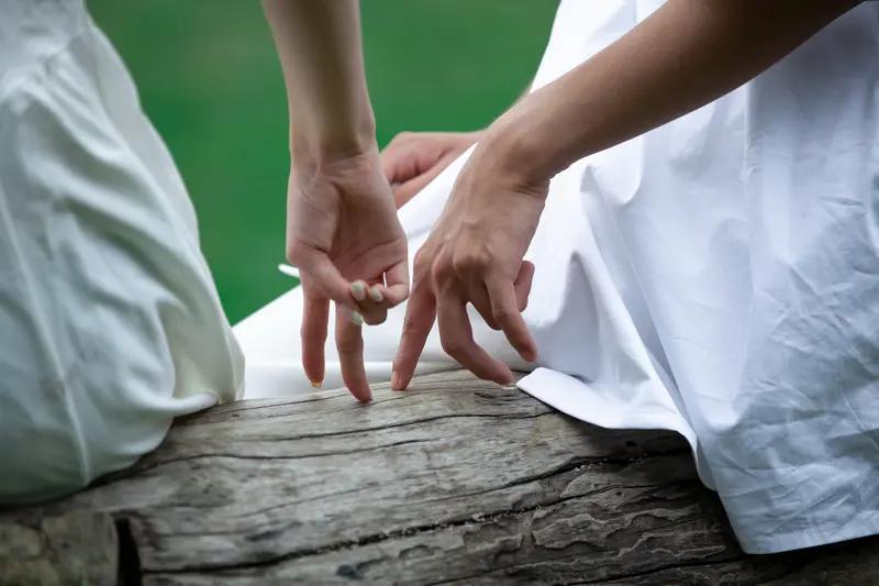 一段完美且持久的爱情，需具备三个要素！我觉得，一段完整的爱情里，激情、亲密与承诺