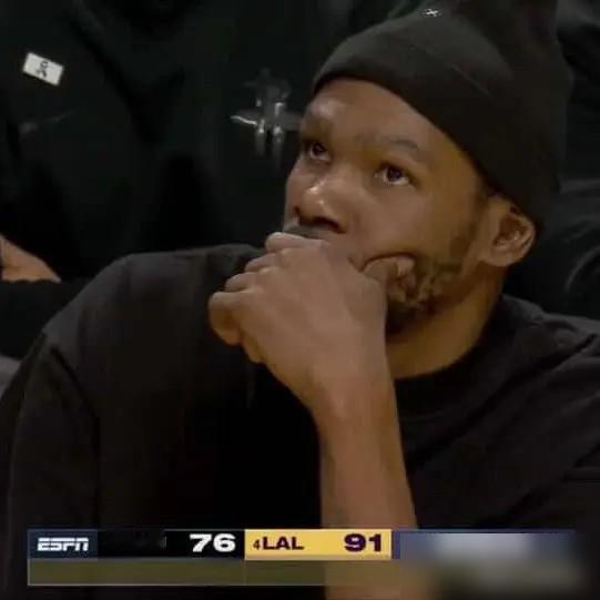 一个连季后赛地板都没摸到的队，凭什么嘲笑杜兰特？火箭那边98比107，杜兰特