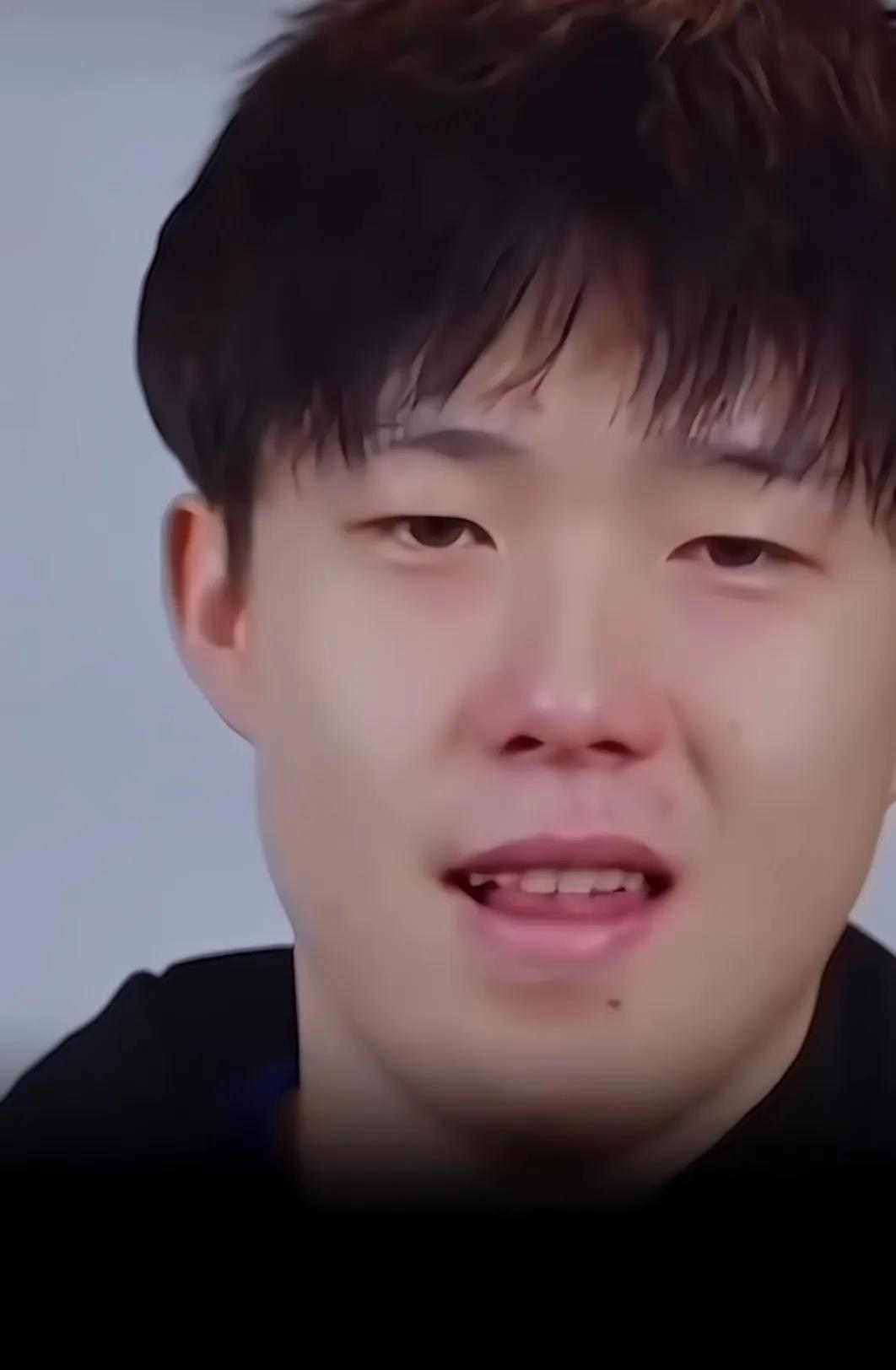 “其实有的时候，人生，我感觉，遇到的人很重要吧”王楚钦说这话的时候眼里有泪。是啊
