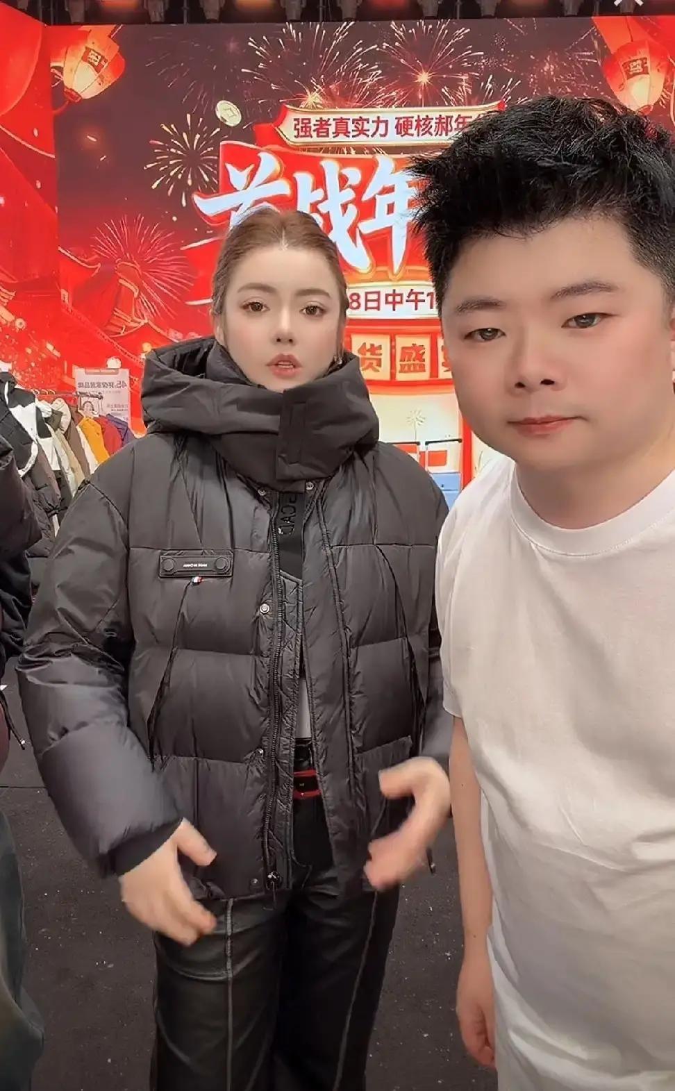 蛋蛋在直播里嗓子都吼哑了，就为给郝涛涛撑腰。起因是郝涛涛连轴转三天带货，被喷刷