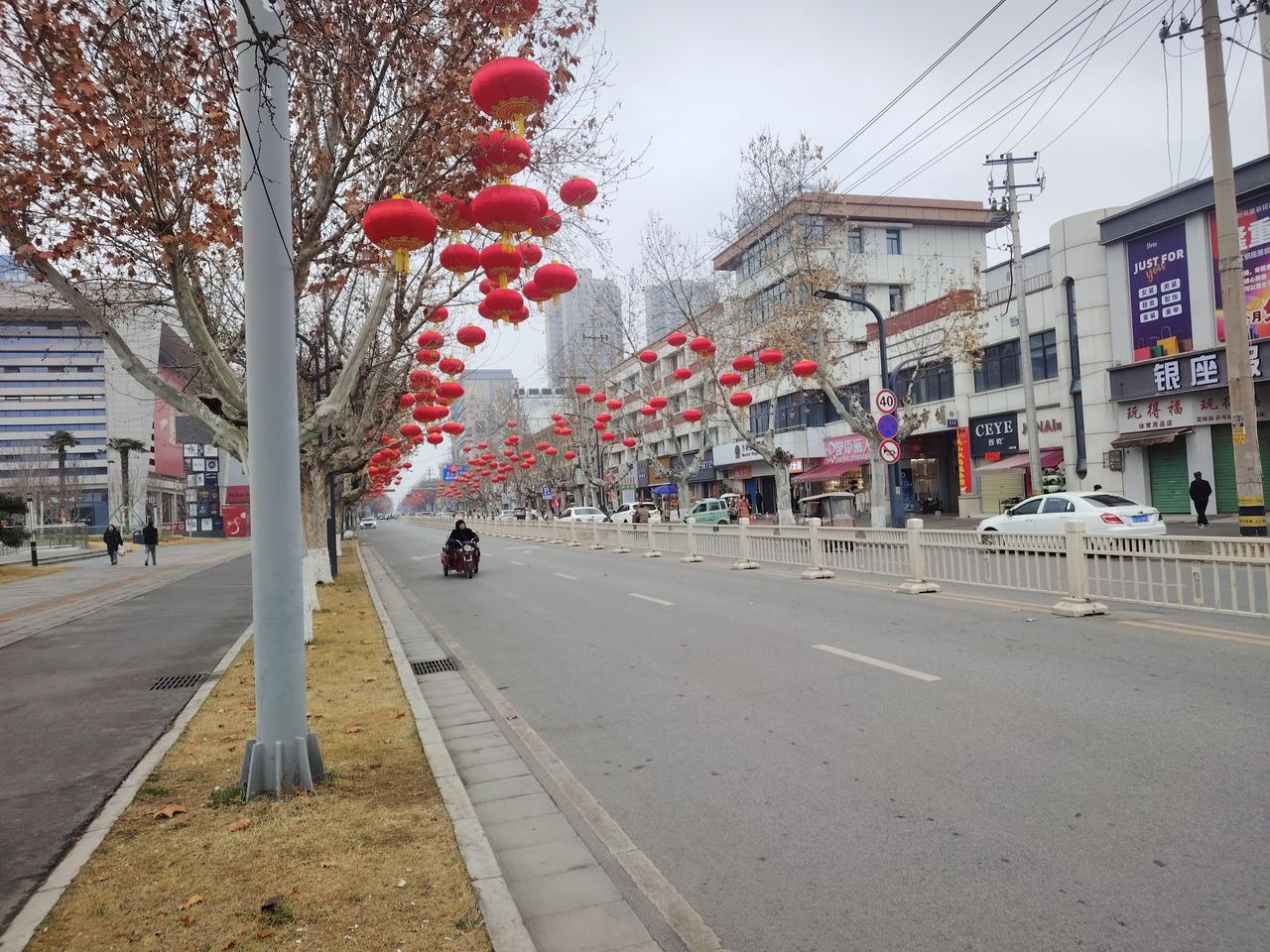 新任校长到学校要求老师跑早操好多教师不愿跑只想把课去上好校长要求必须跑
