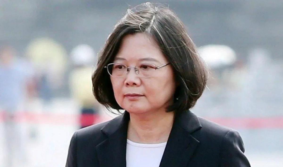 蔡英文出来讲话了！在惨遭失败之后，蔡英文表示，台湾面临的内、外挑战与威胁依然非常