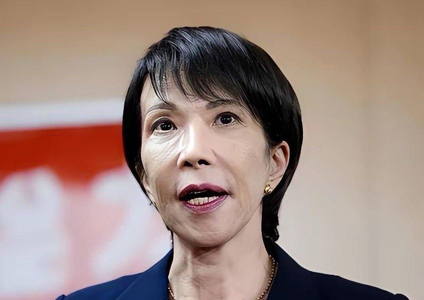 中方打得太疼！日本急疯了自己人都骂！​​金井正来去都很匆忙。面对记者镜头，