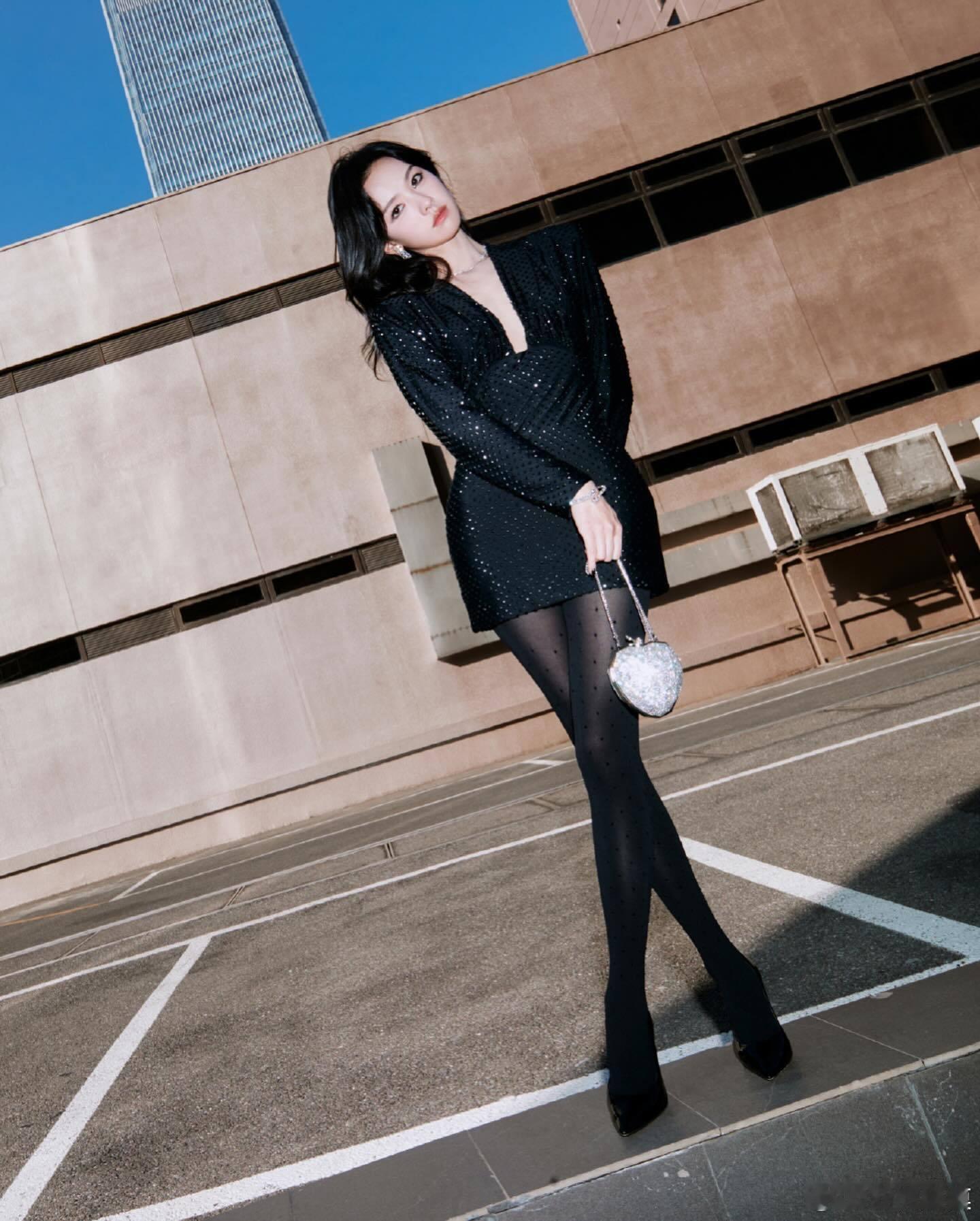 周末快乐，与对的人一起。​​​