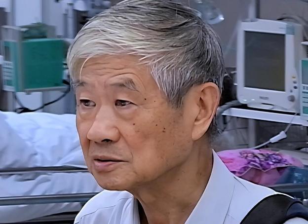妻子急性脑梗命在旦夕，丈夫却选择放弃治疗，声称我要看着她死。发生了什么事让他如此