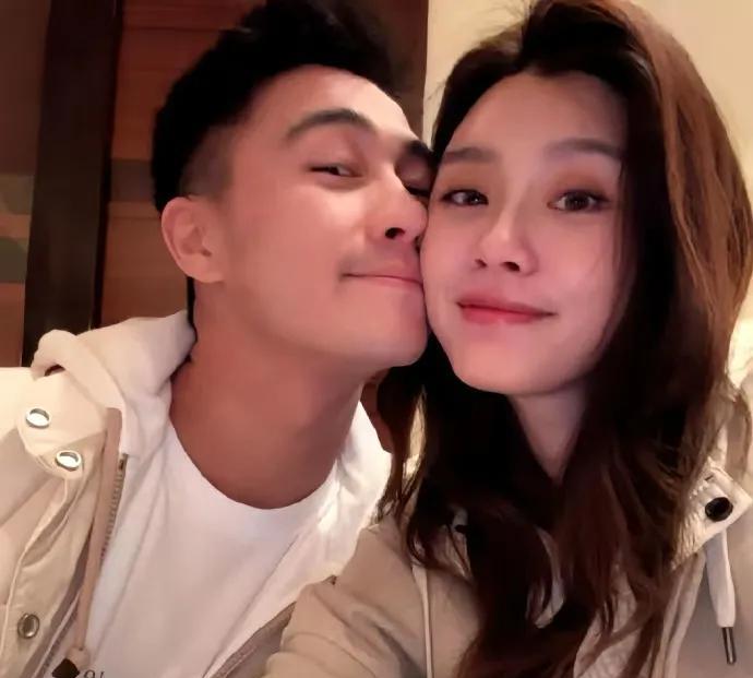 何猷君教给天下男人一个道理不是不能找超模结婚也不是不可以炫富，而是要切记，千